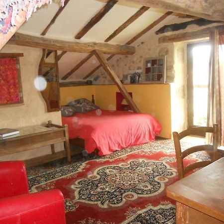 Joli Bois Bed & Breakfast Montrollet Exterior foto
